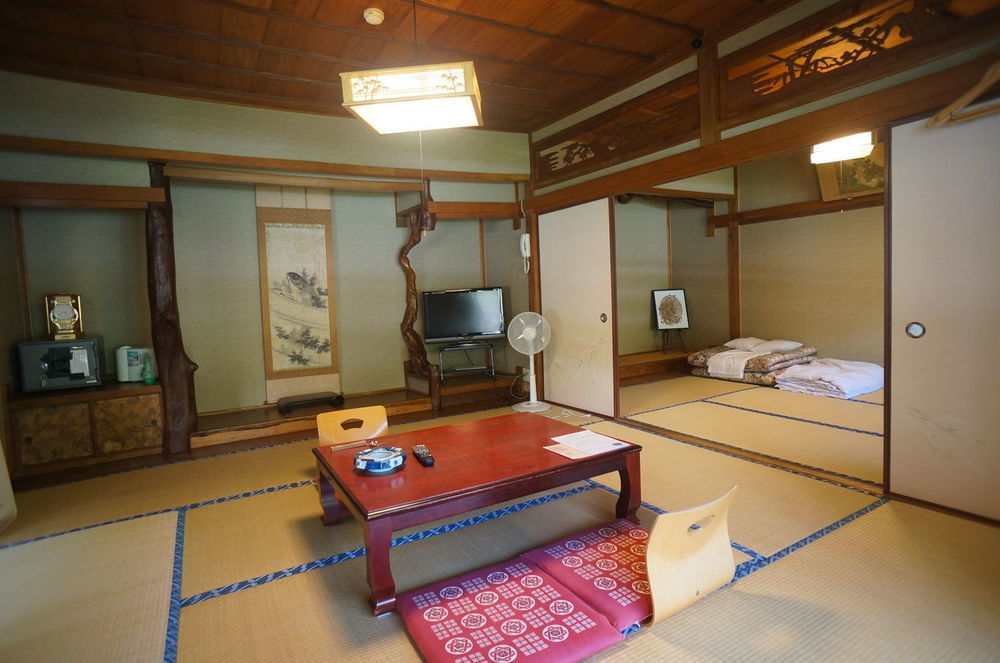 Takaosou Hotel Yufu Exterior photo